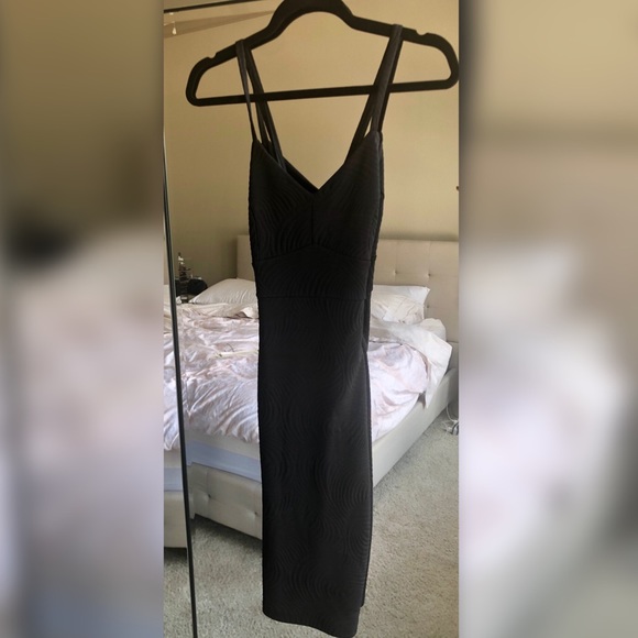 Fashion Nova Dress - Picture 3 of 6